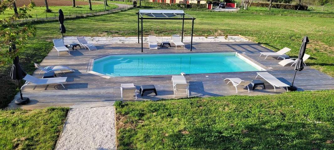Location de vacances pour 7 personnes, avec piscine et jardin à Anglars-Nozac - 4