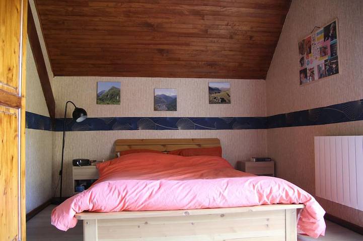 Gîte pour 6 personnes, avec jardin et balcon, animaux acceptés à Saint-Aventin - 2