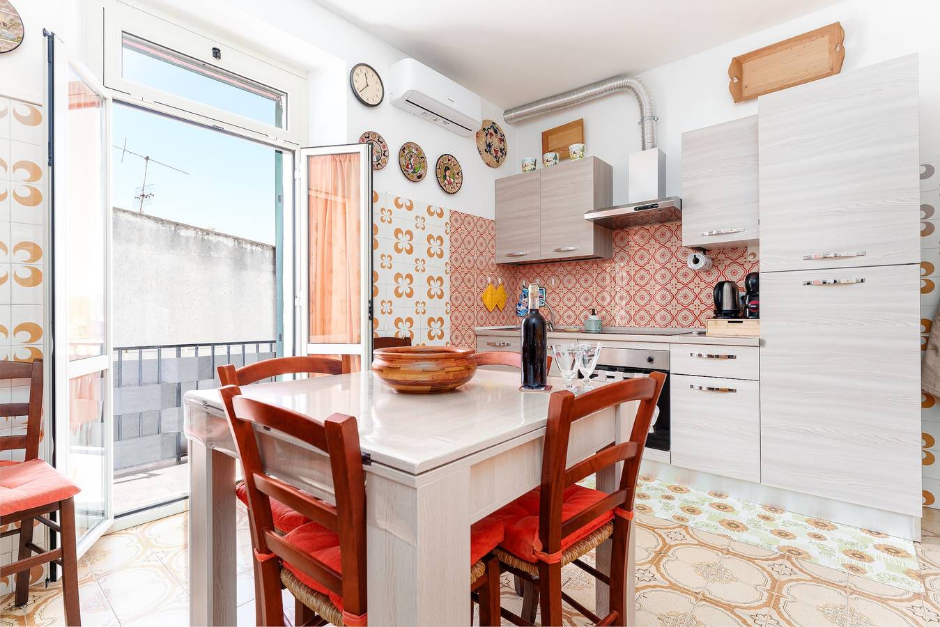 Casa vacanze 'Rachele' con vista sulle montagne, Wi-Fi e aria condizionata in Dorgali, Golfo di Orosei
