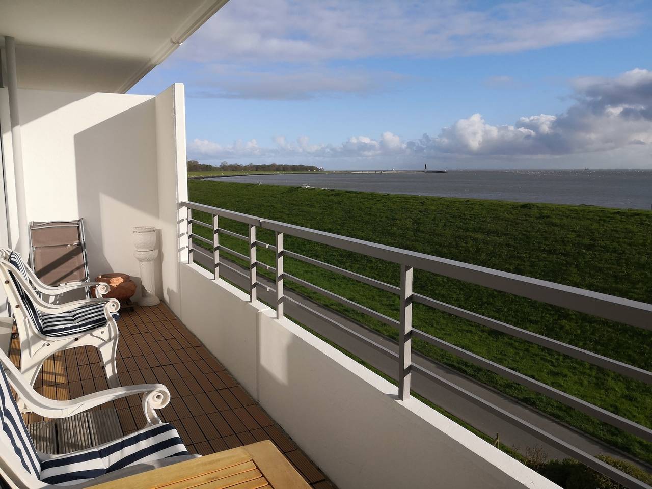 Ganze Ferienwohnung, Nordseeblick, Fewo 10 Logenblick in Döse, Cuxhaven