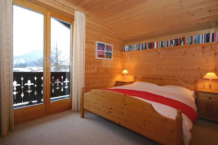 Gîte pour 8 personnes, avec jardin dans Champoussin - 2