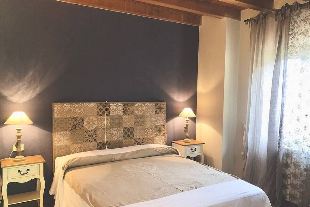 Villa Le Fontanelle mit Pool, Klimaanlage, Seeblick, Smart Tv, W-Lan, Grillplatz in Paratico, Franciacorta