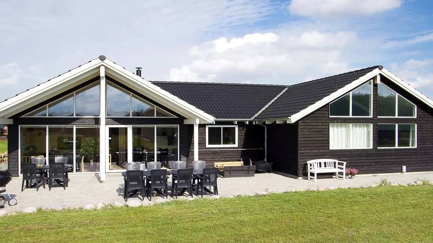 Ferienhaus für 17 Personen, mit Sauna und Garten sowie Pool und Whirlpool in Kegnæs - 2