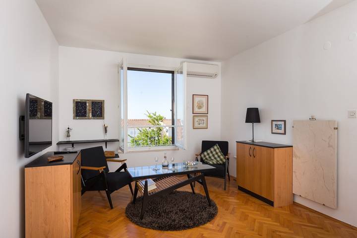 Appartement entier, Appartement de vacances pour 2 personnes avec balcon in Dubrovnik, Grad Dubrovnik