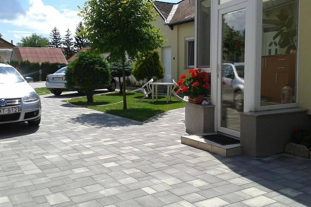 Ganze Wohnung, Ferienwohnung Bük für 1 - 2 Personen mit 1 Schlafzimmer - Ferienwohnung in Bük, Komitat Eisenburg
