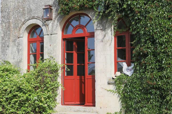 Ferienhaus für 8 Personen, mit Terrasse und Garten sowie Pool - 1