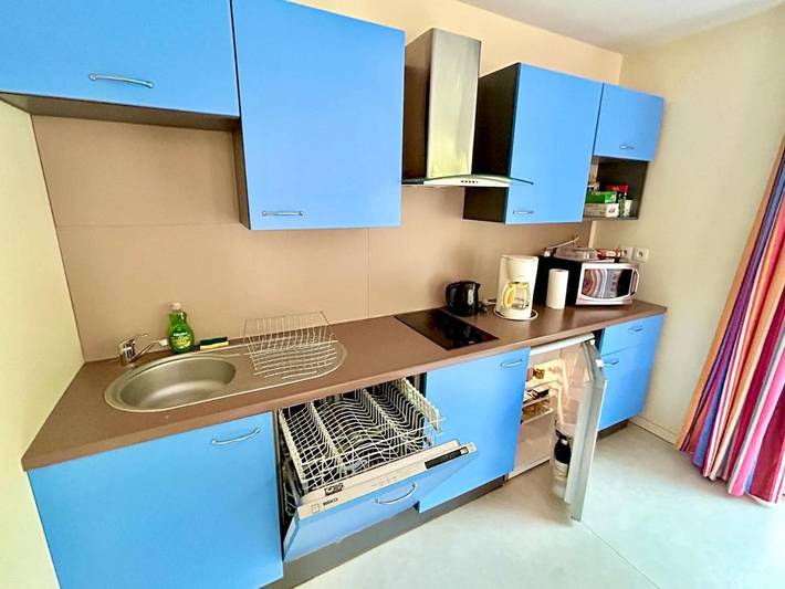 Gîte pour 4 personnes, avec Terrasse ainsi que Piscine et Vue à Chaveignes - 3