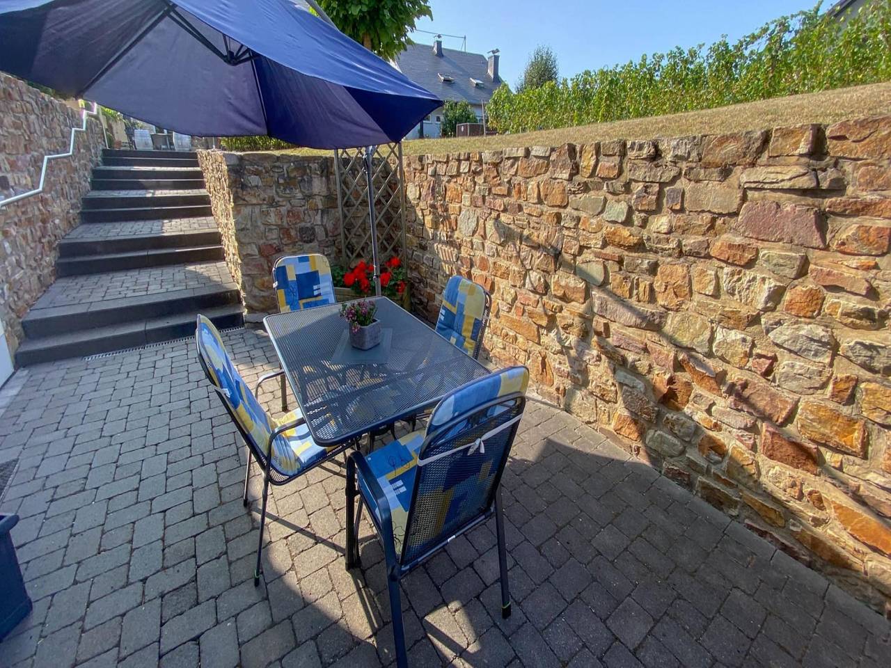 Ganze Wohnung, Romantischer Aufenthalt mit Blick auf den Weinberg in Kinheim, Bernkastel-Kues & Umgebung