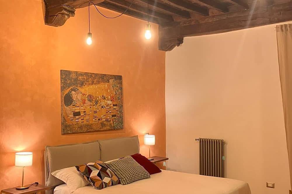 Apartamento entero, The house of memories in the historic center of Monterotondo has 2 apartments in Monterotondo, Provincia de Roma