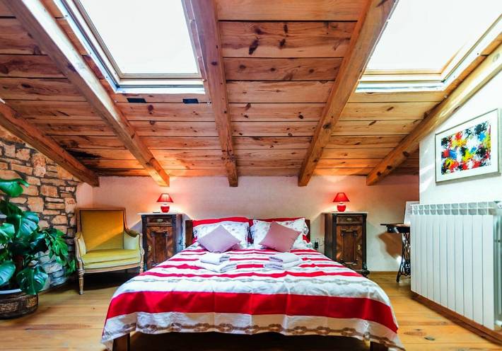 Ferienhaus für 2 Personen, mit Terrasse und Garten sowie Ausblick in Bratulići