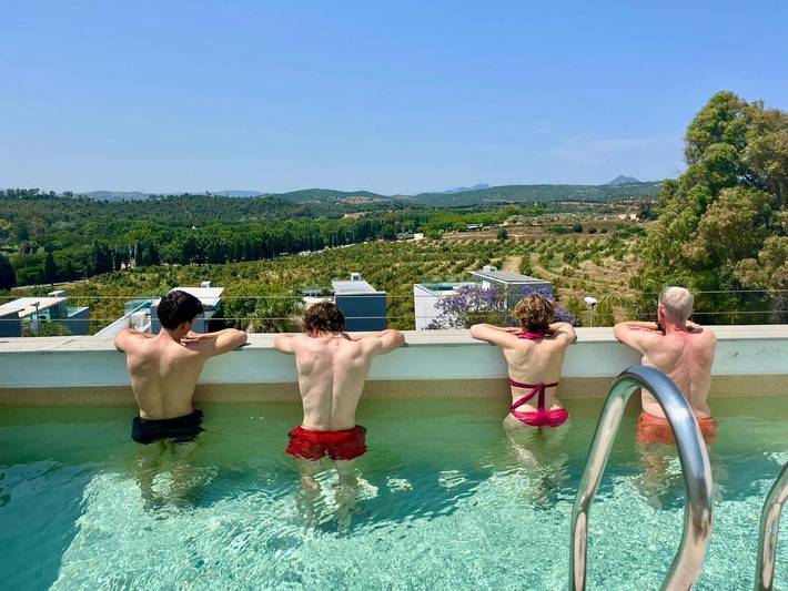 Villa pour 8 personnes, avec vue ainsi que jardin et piscine à San Roque