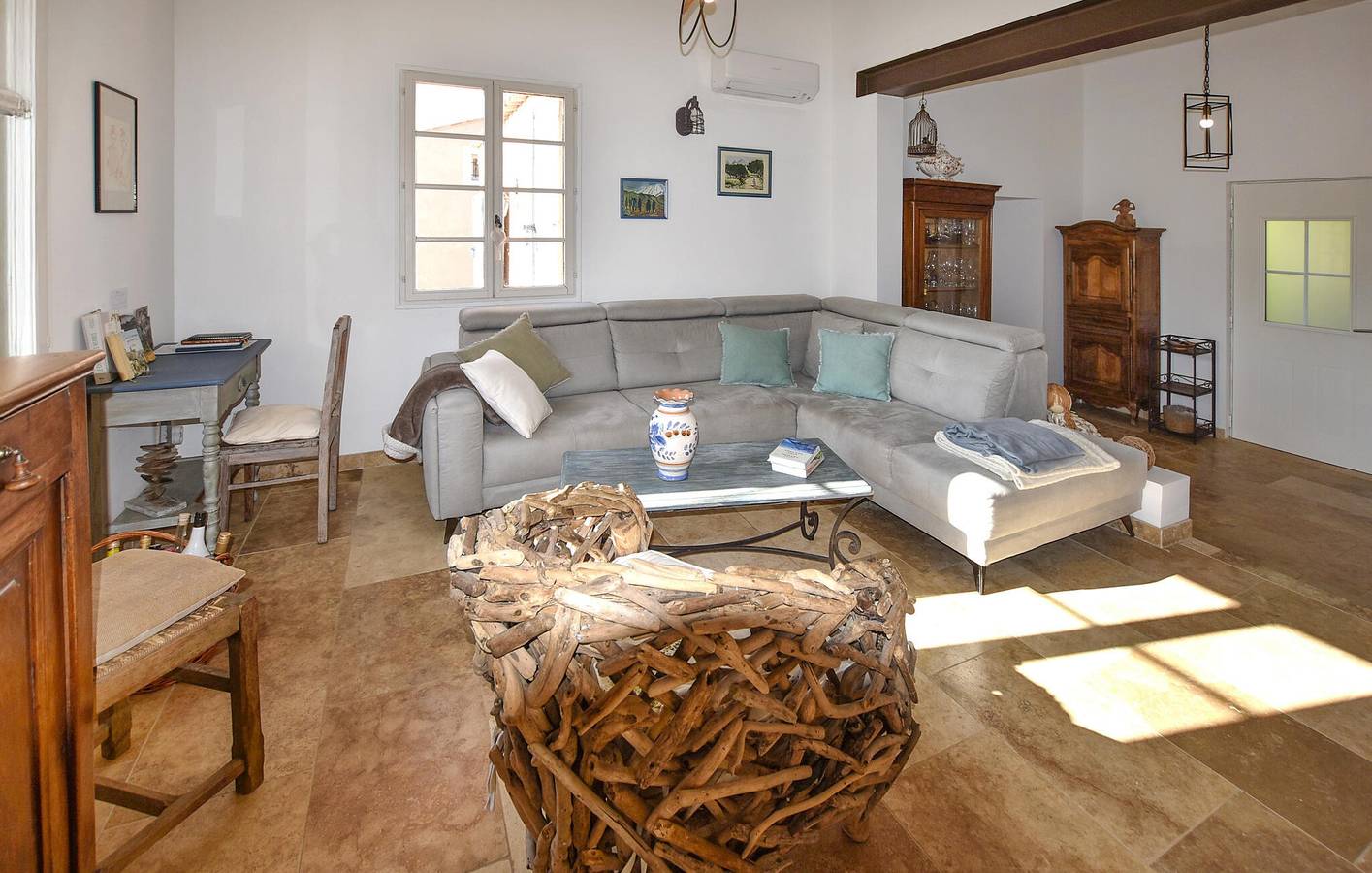 Appartement confortable avec piscine et parking, près de Cabrières-d'Aigues in Cabrières-d'Aigues, Parc naturel régional du Luberon
