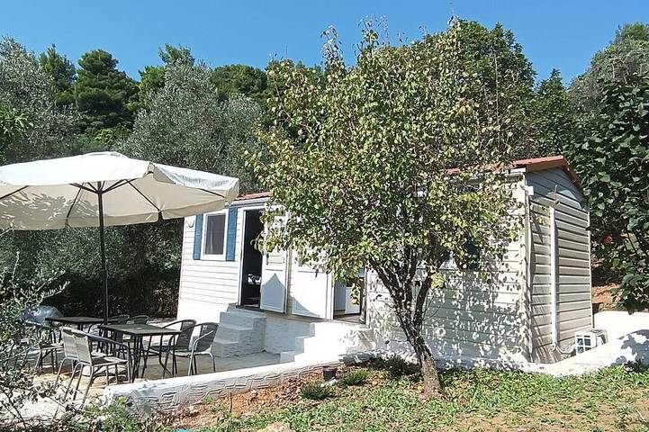 Mobile home for 4 people in Greece