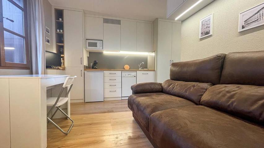 Gîte pour 3 personnes, avec jardin ainsi que piscine et sauna à Enveitg - 4