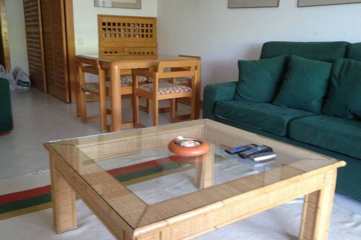 Apartment for 4 people, with balcony and pool in Quinta do Lago