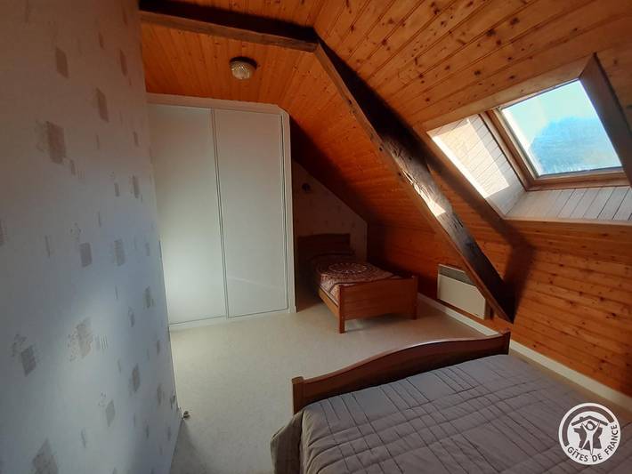 Umzäuntes Ferienhaus mit Waschmaschine, TV & Backofen + Mehr in Lamazière-Haute, Ussel und Umgebung