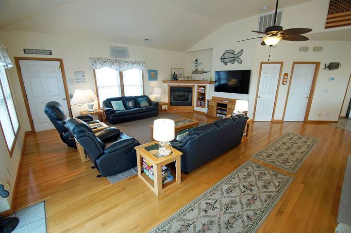 Vacation rental for 10 people, with terrace and hot tub, with pets in Kitty Hawk