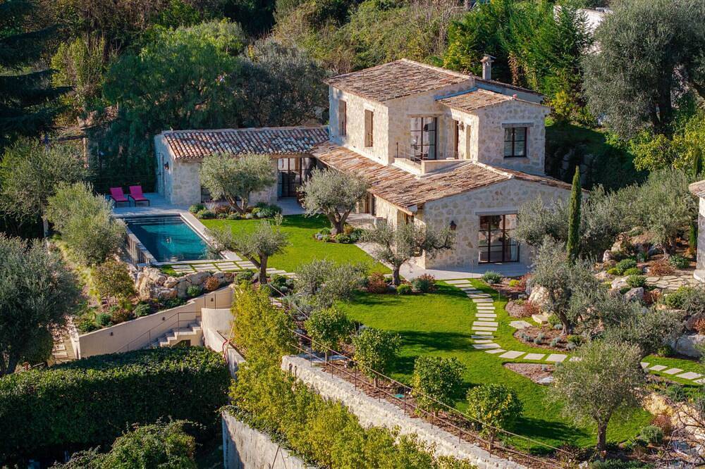 Casa Tua – Iconic villa, sea & Saint-Paul views in La Colle-sur-Loup, Mittelmeerküste (Frankreich)