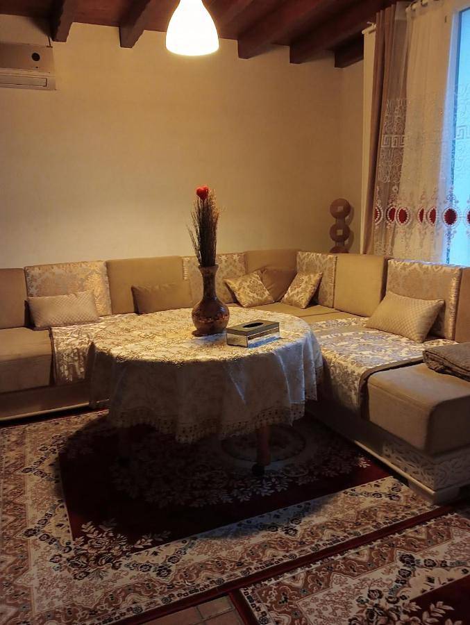 Location de vacances pour 6 personnes, avec terrasse à Limay (homonymie) - 3