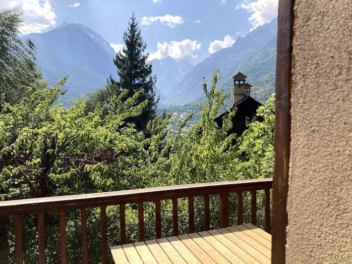 Ferienhaus für 11 Personen, mit Balkon und Terrasse sowie Ausblick