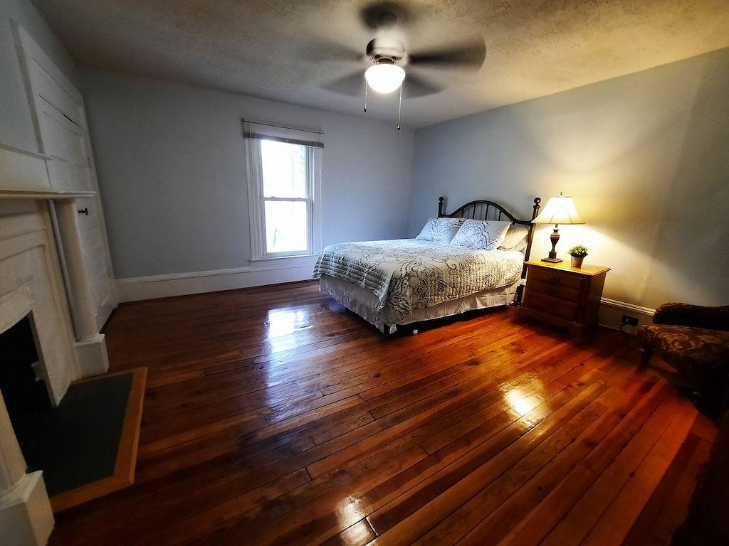 120 year old home located in the heart of Mayberry and the Yadkin Wine Valley in Mount Airy, Surry County