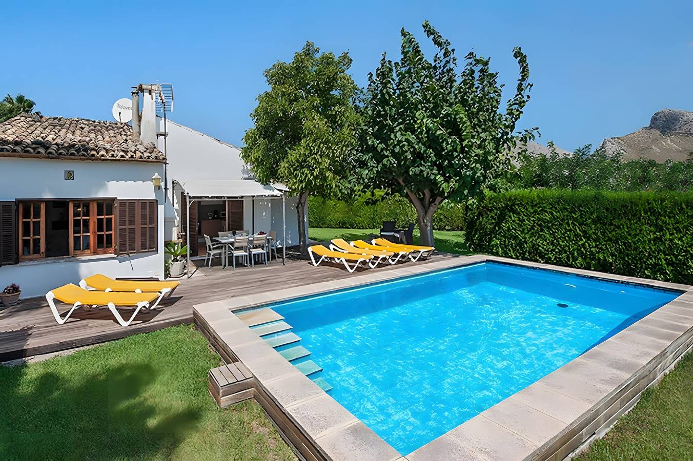 Villa Provenza mit privatem Pool, Terrasse, Klimaanlage und Wlan in Port de Pollença, Pollença