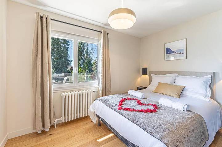 Location de vacances pour 8 personnes, avec jardin et balcon à Bourdeau (Savoie) - 2