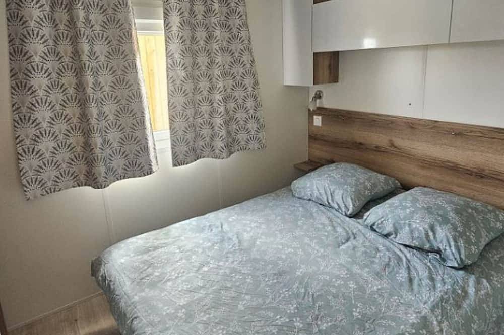 Mobile home - 3 bedrooms for 6 people with terrace in Charlieu, Roanne region