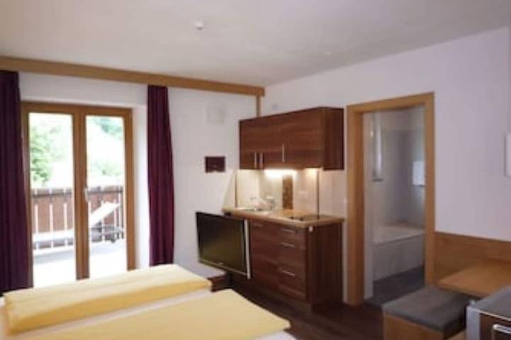 Appartamento intero, Mini apartment - for 2 pers. - large balcony in Caines, Val Passiria