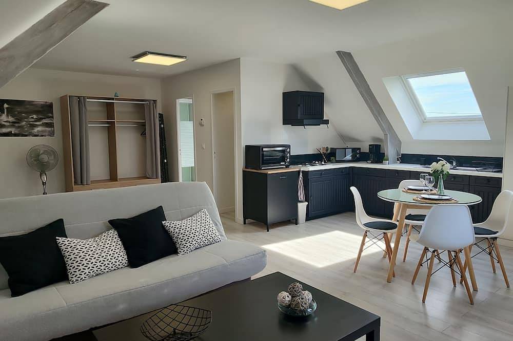 Appartement entier, Studio de 45 m² chez particulier avec un accès indépendant et un  parking privé in Giberville, Région de Caen