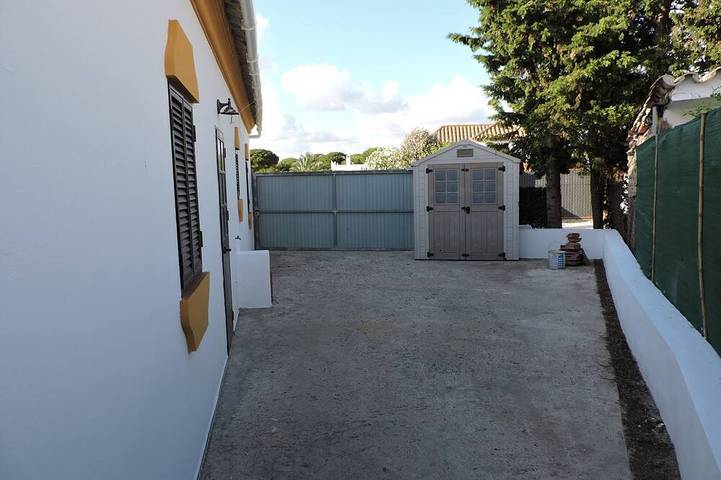 Chalet for 14 people at 900 meters from the beach in the Dehesa de Roche in Conil in Conil de la Frontera, Costa de la Luz