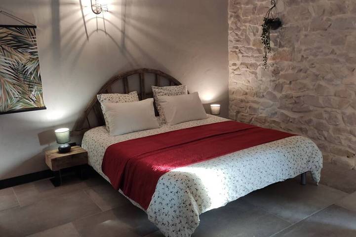 Manoir Du Marquis De Montcalm - Suite double in Vestric-et-Candiac, Côte méditerranéenne (France)