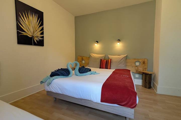 Gîte pour 7 personnes, avec Jardin à Montperreux - 3