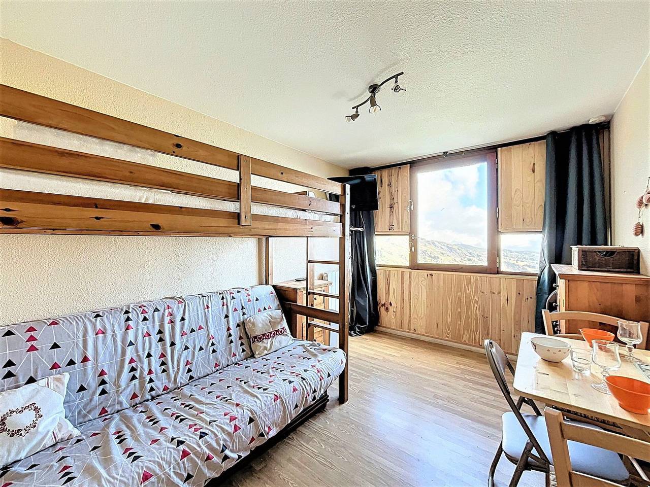 Studio entier, Joli Studio au Corbier - Ski aux pieds in Le Corbier, Villarembert