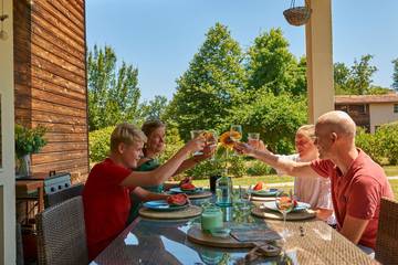 Location De Vacances pour 8 Personnes dans Salles, Région d'Arcachon, Photo 1