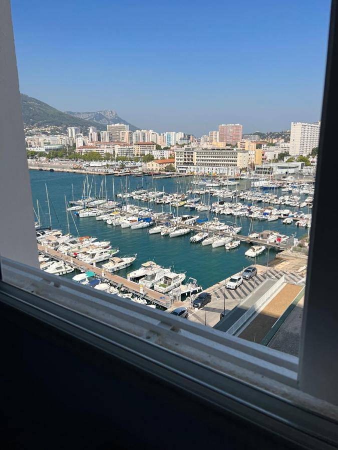 Ferienwohnung für 4 Personen, mit Ausblick in Toulon - 2