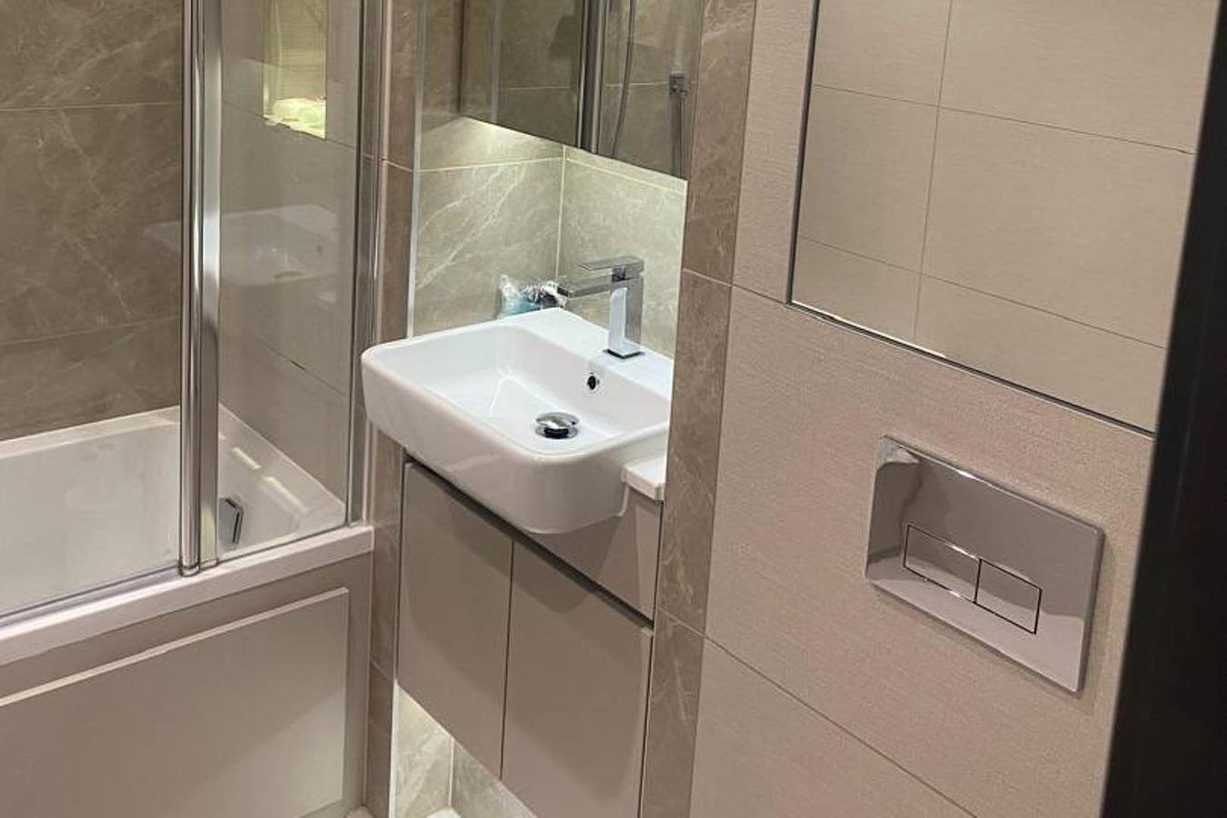 Entire vacation apartment, Cosy London Apartment near River Thames in Greenwich, London