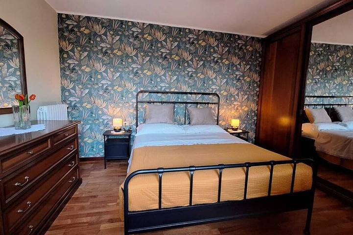 Location de vacances pour 6 personnes, avec jacuzzi, animaux acceptés à Colazza - 2