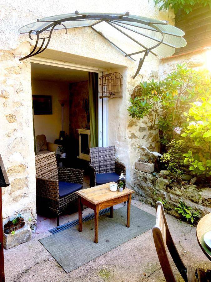Location de vacances pour 5 personnes, avec terrasse à Chaumontel