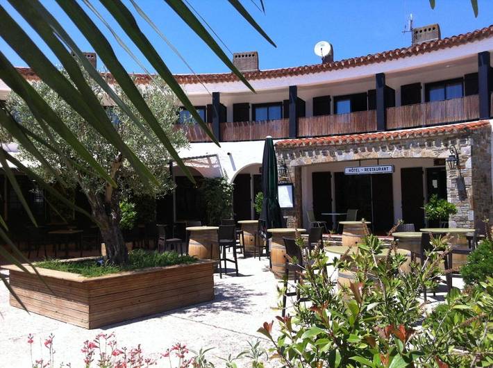 Hôtel pour 3 personnes, avec terrasse, animaux acceptés à Capendu - 2