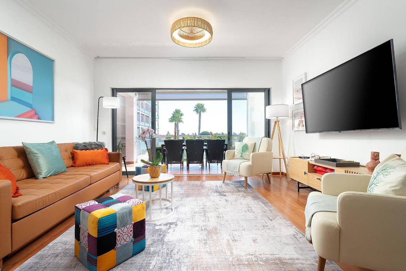 Ganze Wohnung, Apartment 'Fernandas Hideaway' mit Gemeinschaftspool, Wlan und Klimaanlage in Olhão, Parque Natural da Ria Formosa