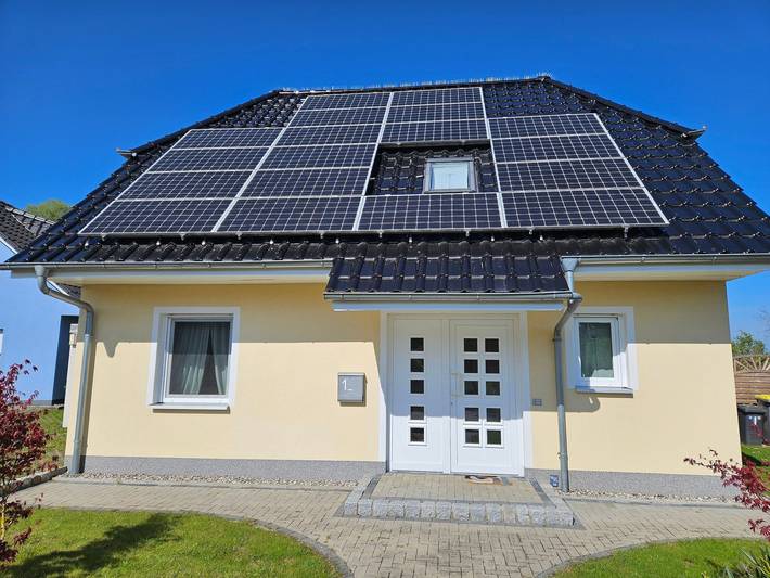 Ferienhaus für 2 Personen, mit Seeblick und Garten sowie Ausblick am Balmer See