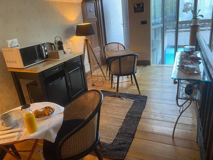 Gîte pour 3 personnes, avec jardin ainsi que vue et piscine à Chaumont-sur-Tharonne - 3