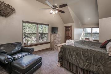 Log Cabin for 23 Guests in Ruidoso, Ski Apache, Picture 3