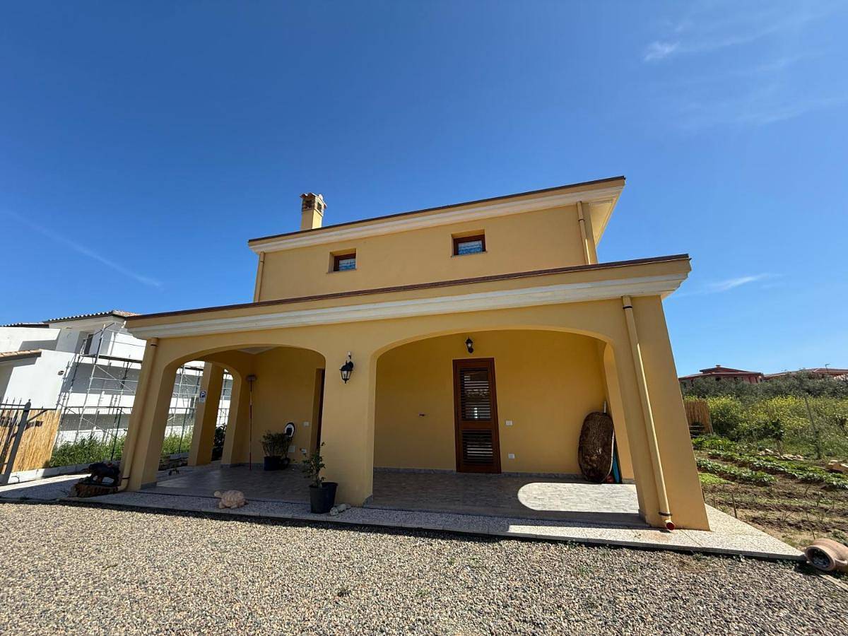 Double Room in Olia Speciosa, Castiadas
