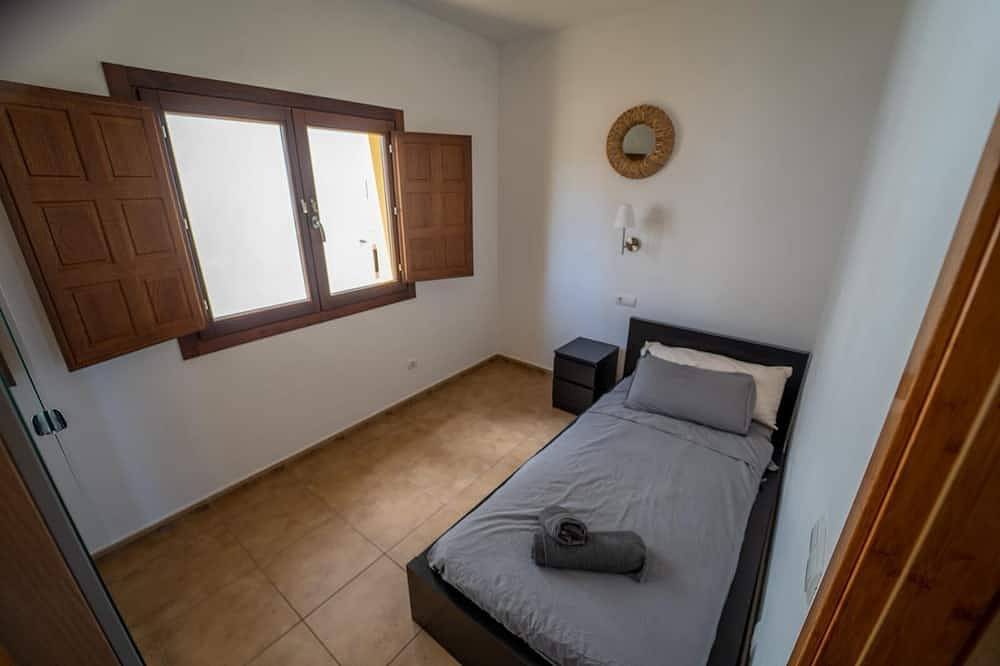 Villa Can Rusiniol 1 in Puig d'en Valls, Santa Eulària des Riu