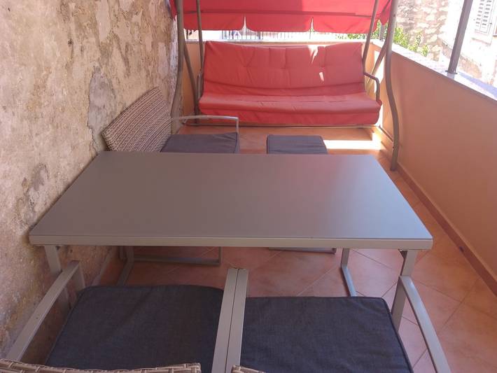 Dom dla 6 osób, z balkon/ taras w Iz