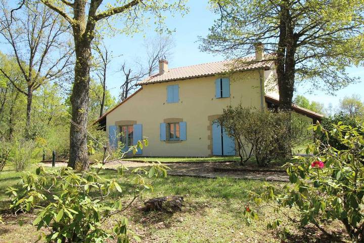Gîte pour 6 personnes, avec jardin à Meuzac - 3