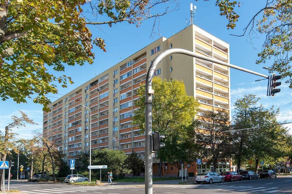Entire apartment, Gdynia Seaside Apartment - Balcony, Workspace, Bus - by Rentujemy in Gdynia, Tricity