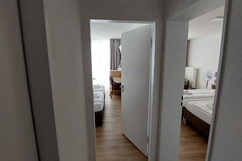 Familienzimmer - Panorama Hotel in Neustadt an der Weinstraße in Neustadt-Stadtmitte, Neustadt an der Weinstraße
